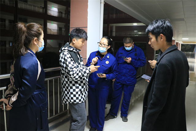 周口幼師聯(lián)合消防部門開展消防安全知識進校園活動